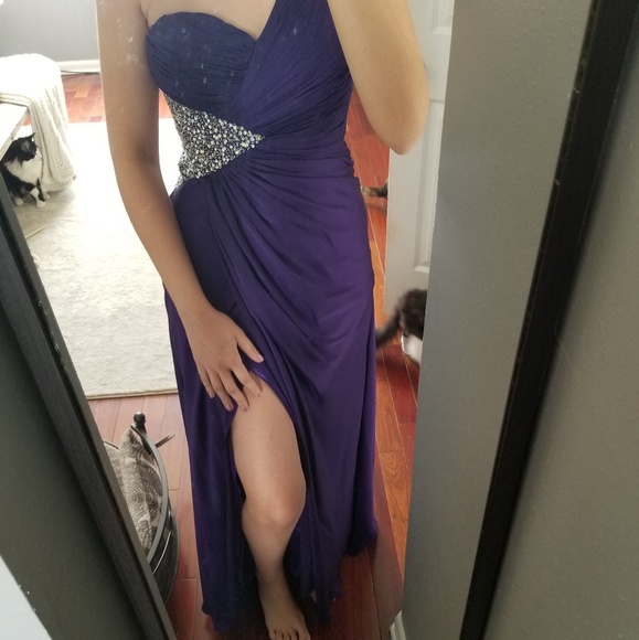 Prom dress - Picture 1 of 6